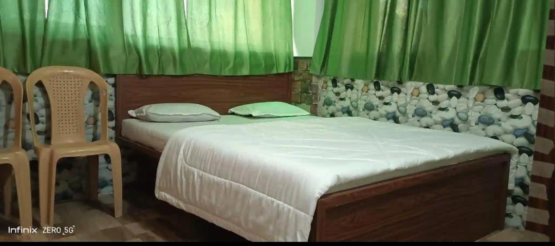 Sahil Lodge Akkalkot Akalkot Екстериор снимка